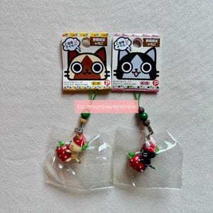 Airou Strawberry Juice Monster Hunter Diary Vintage Gotochi Charm Strap