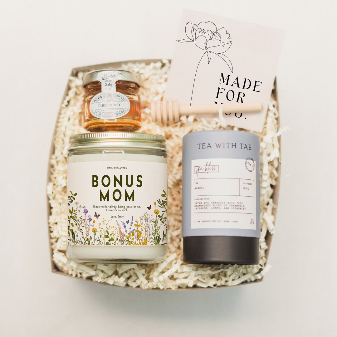 BONUS MOM Candle Spa Gift Box for Step Mom, Custom Candle for Mothers
