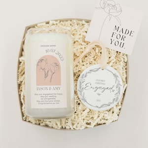 ENGAGEMENT GIFT BOX for Couple, Bride to Be Gift, Engagement Candle Gift, Newly Engaged Gifts, Personalized Engaged Gift for Her from Mom
