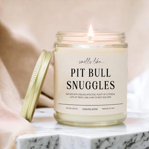 Zapach jak PIT BULL Snuggles Zabawny prezent w pudełku na świece dla właściciela psa, prezent dla nowego właściciela zwierzaka, prezent urodzinowy dla mamy lub taty psa Pit Bull dla miłośnika psów