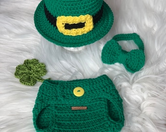 Set St Patrick day , crochet hat  , photo props  set crochet handmade , irish crochet baby outfit 0-3 months ready to ship , leprechaun croc