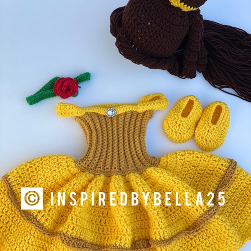 Tenue au crochet La Belle et la bête, belle robe, belle tenue au crochet, films disney