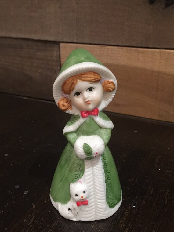 Vintage set of 2 Jasco Christmas bells Made in Taiwan kitsch