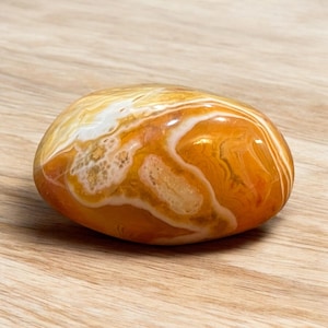 99G Natural Polished Sardonyx Banded River Agate Stone