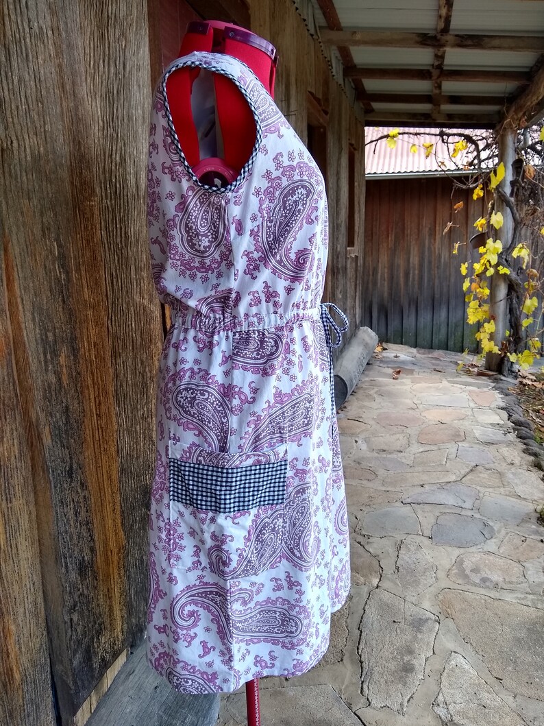 feeding gown with zip