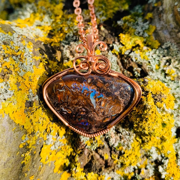 Talisman en opale boulder et cuivre, fait main, wire wrapping