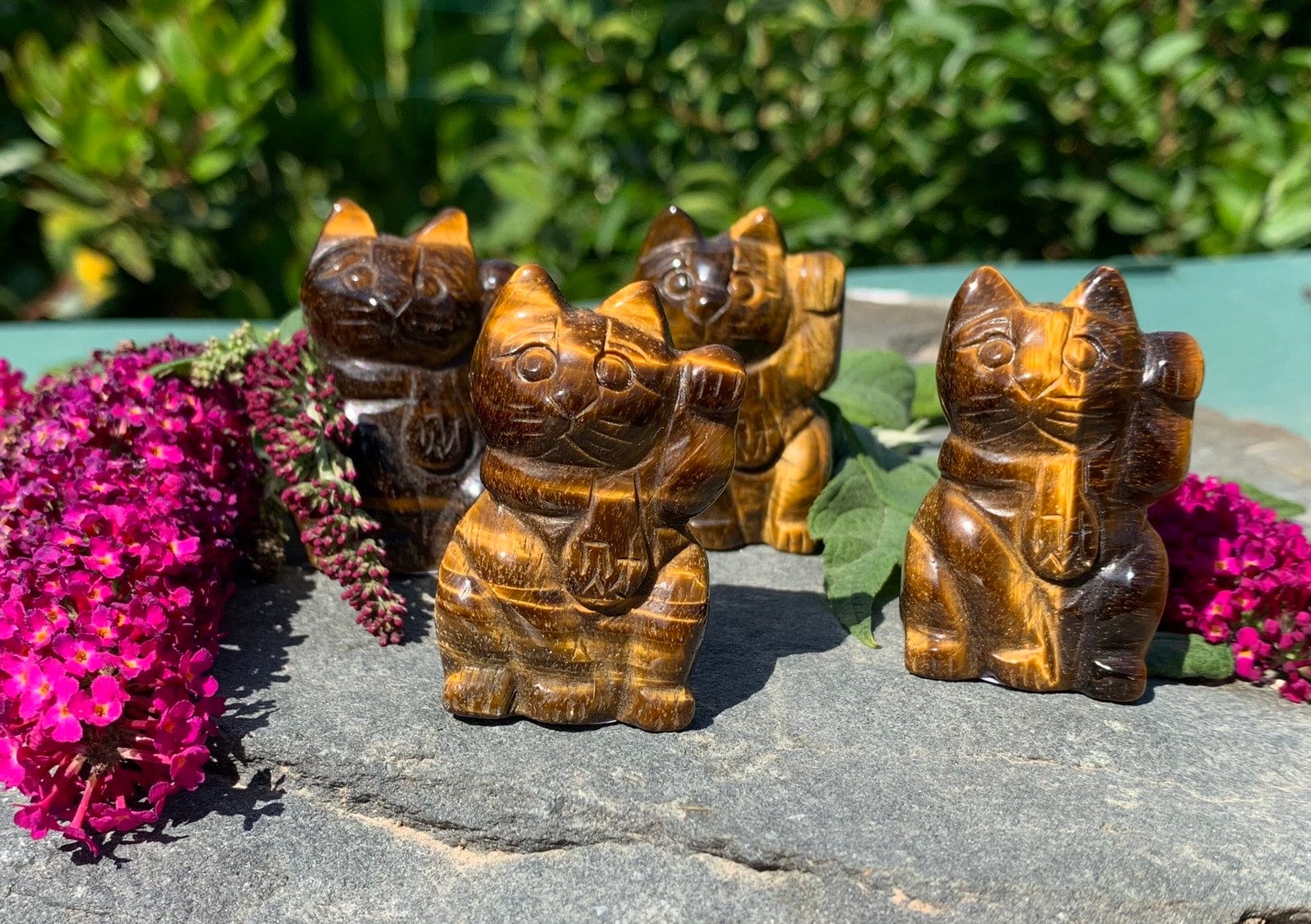 statuette Chat Bonheur en Œil de Tigre , Maneki Neko