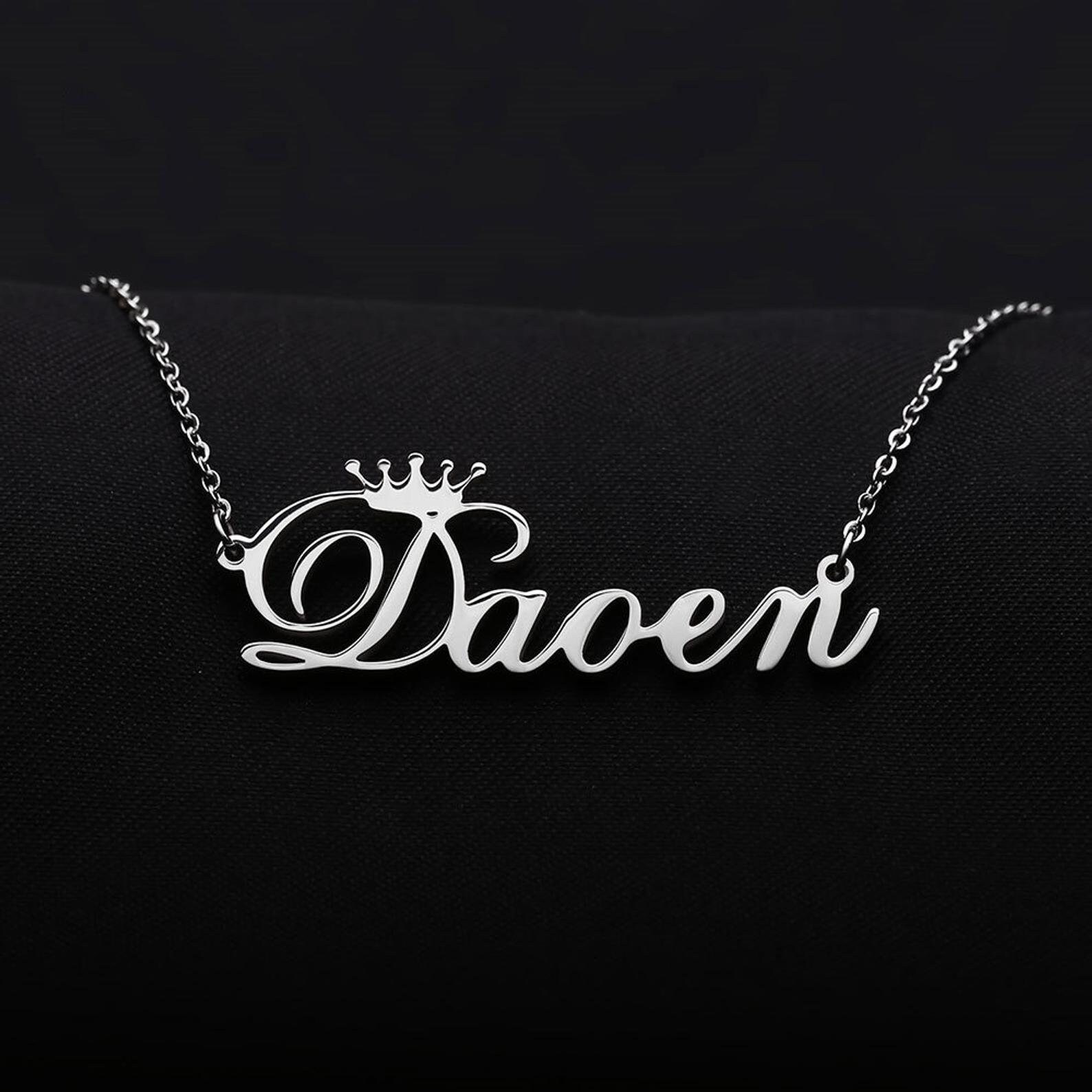 Name Necklace with Crown, crown 
