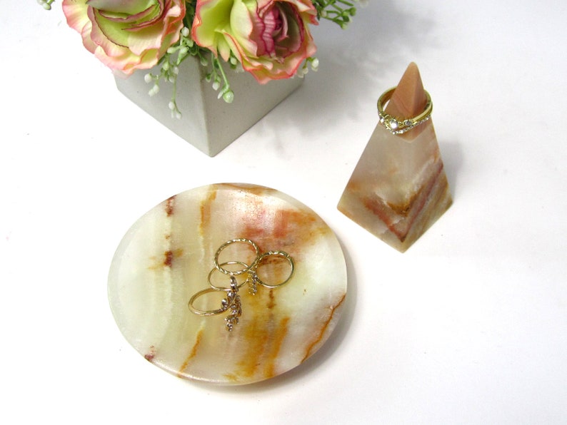 100/% Genuine Onyx Ring Holder Cone and Jewelry Dish set