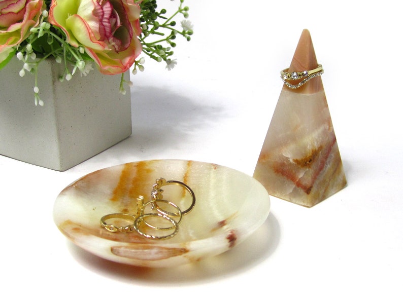 100/% Genuine Onyx Ring Holder Cone and Jewelry Dish set