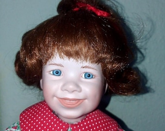Boneca de porcelana vintage: Jeanne Singer Colecionável, Rosto engraçado, Menina ruiva colecionável