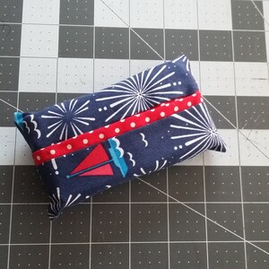 Pocket Tissue Holder Red, White and Blue Patrotic, Tissue Pouch, Purse Tissue holder, Fabric Tissue Holder, Car or  Travel  tissue holder