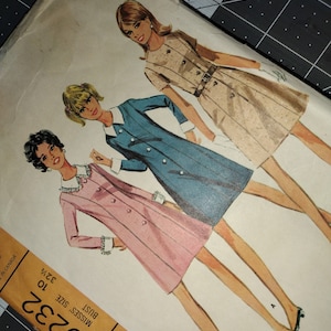 Vintage 1968 Simplicity Pattern #1968 10 misses size lady&#39;s dress