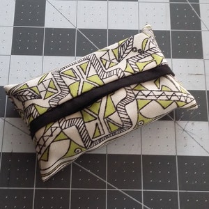 Abstract Design Pocket Tissue Holder, Tissue Pouch, Purse Tissue holder, Fabric Tissue Holder, Car or  Travel  tissue holder