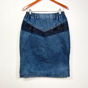 vintage 1980s Diana denim skirt size small with beaded detail