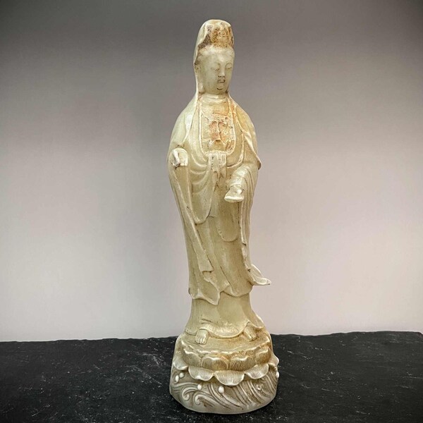 Jade Buddha Figur Guanyin China Skulptur Lotusblume Asia Kunstfigur chinesische Kwanyin Bodhisattva Skulptur stehende Jadefigur Asiatika