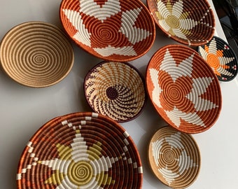 9 color baskets 9 wall hanging baskets set 9 Yellow shade wall hanging baskets set for wall decor,9 burnt orange shade Rwanda baskets