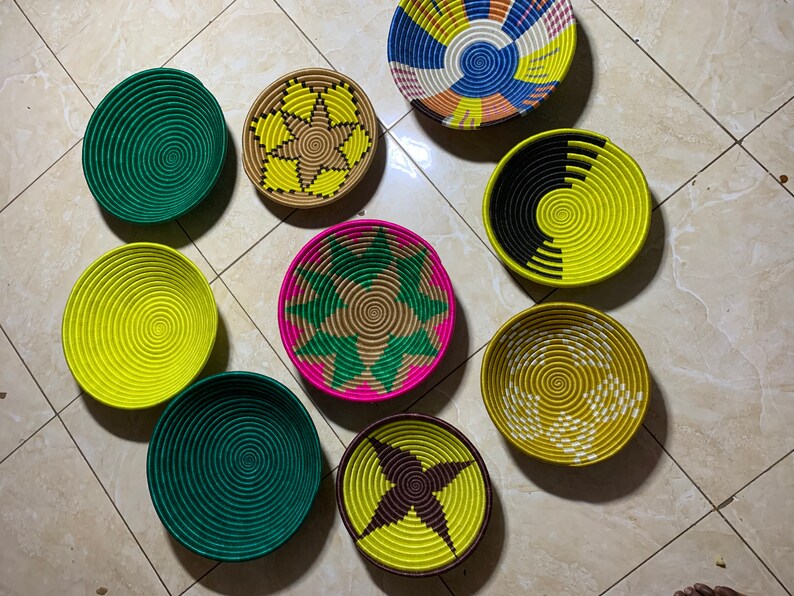 9 color baskets 9 wall hanging baskets set 9 Yellow shade wall hanging baskets set for wall decor,9 burnt orange shade Rwanda baskets