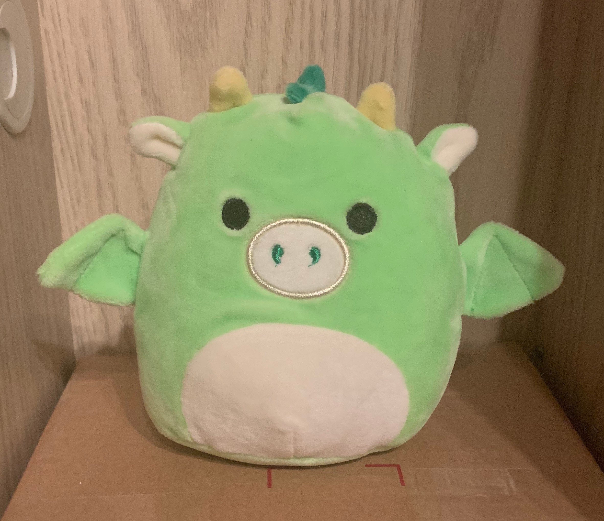 Dexter the hotsell dragon squishmallow