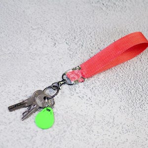 Keychain Wristlet with Loster Clasp Sewing Tutorial | Wristlet Key Chain | Key Chain Pattern | VIDEO + PDF