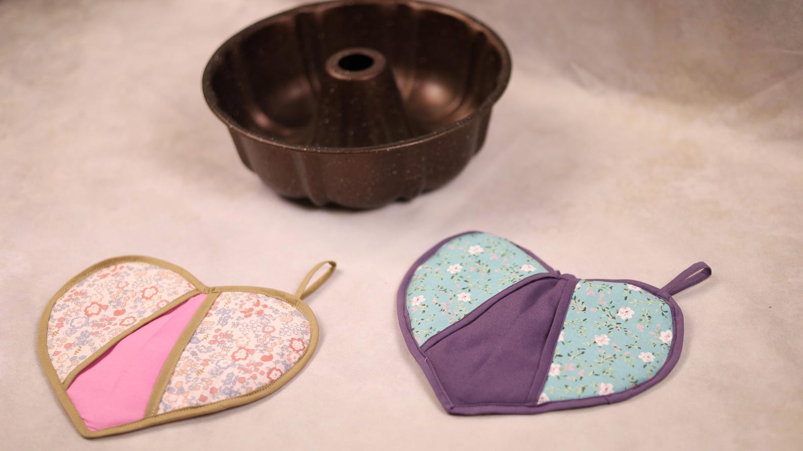 Heart Pot Holder PDF Sewing Pattern + Tutorial, Heart Hot Pad, Oven ...