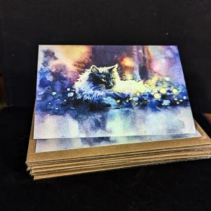 Carte de voeux de Noël chat aquarelle - chat noir du Maine coon avec luciole lueur, vierge à l'intérieur, enveloppe kraft respectueuse de l'environnement