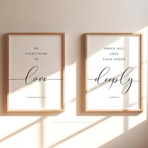 1 Pedro 4:8 Amor profundo - Arte de pared con versículo bíblico, imprimible, juego de 2 láminas con versículos bíblicos, decoración cristiana para pared, regalo de boda