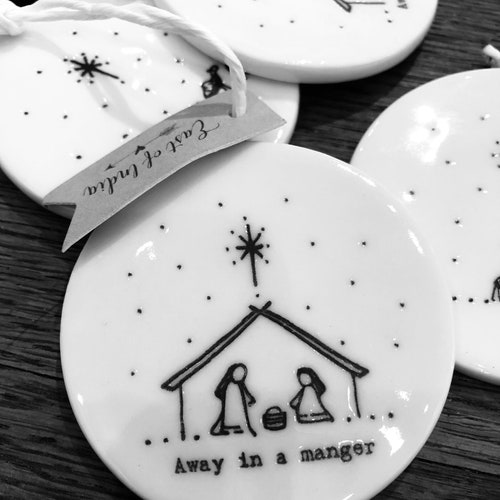 Percha redonda de porcelana plana del este de la India para belén / Away in a Manger