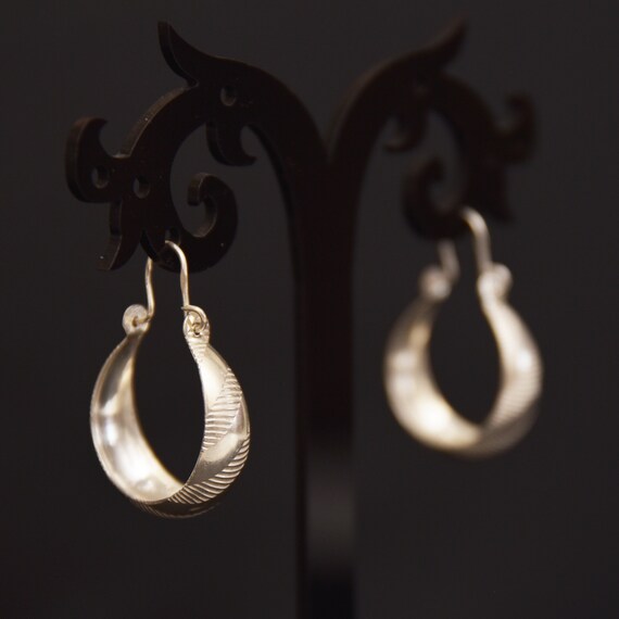 Glam Hoops Bohemian Style Black Shimmer Dangle Hoops with Feather Charm