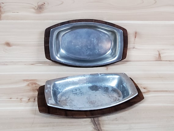Vintage Weavewood Steak or Fajita Meat Sizzlers set of 2