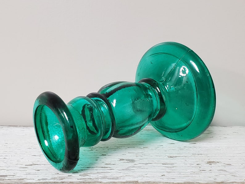 Round Chunky Console Table Bedside Mantle Vintage Emerald Green Painted Glass Candlestick Holder Taper Imitation Depression Glass