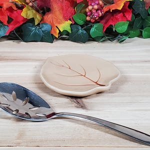 Vintage Autumn Leaf Novelty Spoon Rest; Beige Tan Brown Glazed Ceramic Leaf; Cook Top Stove Utensil Keeper Kitchen Accessory; Repurpose DIY