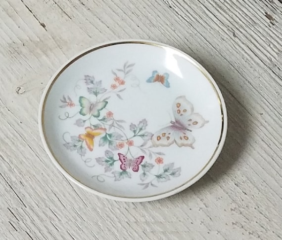 White & Gold Floral Butterflies Oval Trinket Jewellery Dish Gift Boxed 