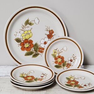 Vintage Cake Plate Set (Cake x1 & Dessert x5) Decorative/Replacement Trellis Blossom MOUNTAIN WOOD COLLECTIONSTONEWARE Floral Center