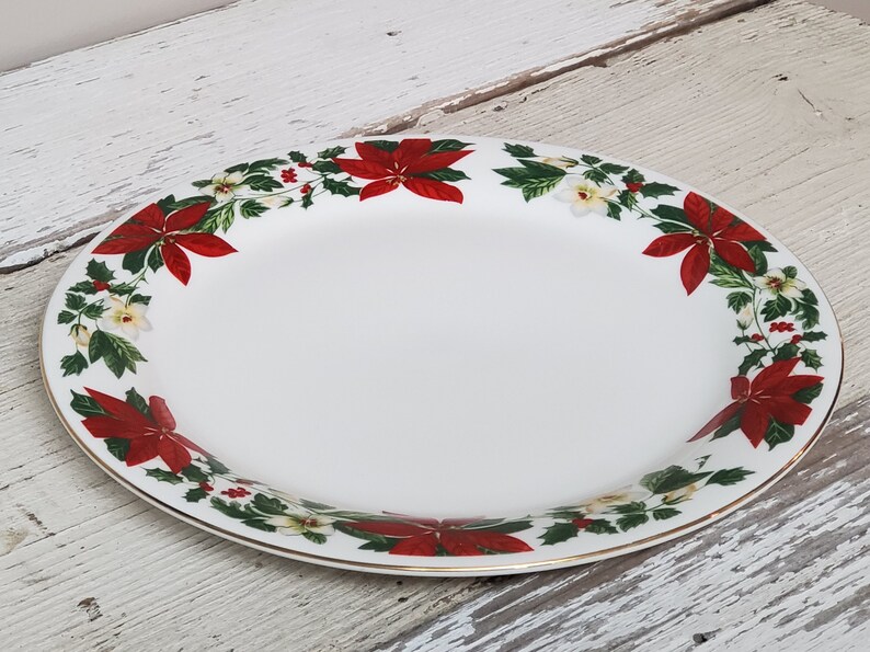 Vintage GIBSON Dishes 4piece Set poinsettia Holiday Dinner Plate, Side