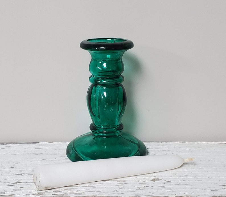 Round Chunky Console Table Bedside Mantle Vintage Emerald Green Painted Glass Candlestick Holder Taper Imitation Depression Glass