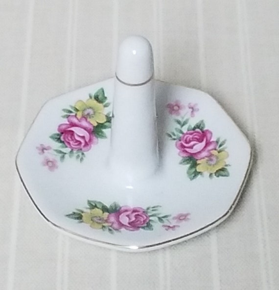 Vintage Ring Holder Ceramic Pink & Yellow Tea Rose Pattern w/Gilt Trim Jewelry Dish Storage Dressing Vanity Gift Heirloom Circa 1990s View 5