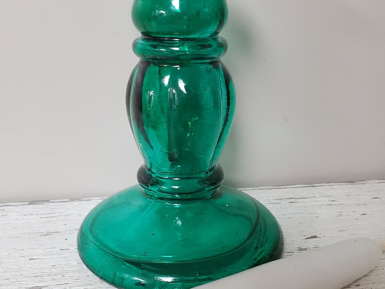 Round Chunky Console Table Bedside Mantle Vintage Emerald Green Painted Glass Candlestick Holder Taper Imitation Depression Glass