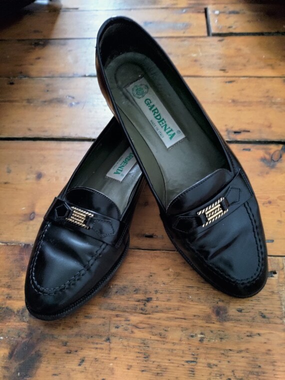 Size 5 deals black loafers