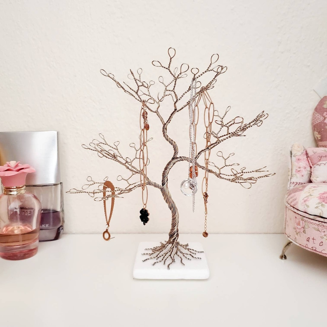 Necklace cheap hanger tree