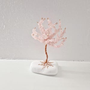 Mini Rosenquarz Kristallbaum, Minimal Decor, ideales Geschenk der Liebe
