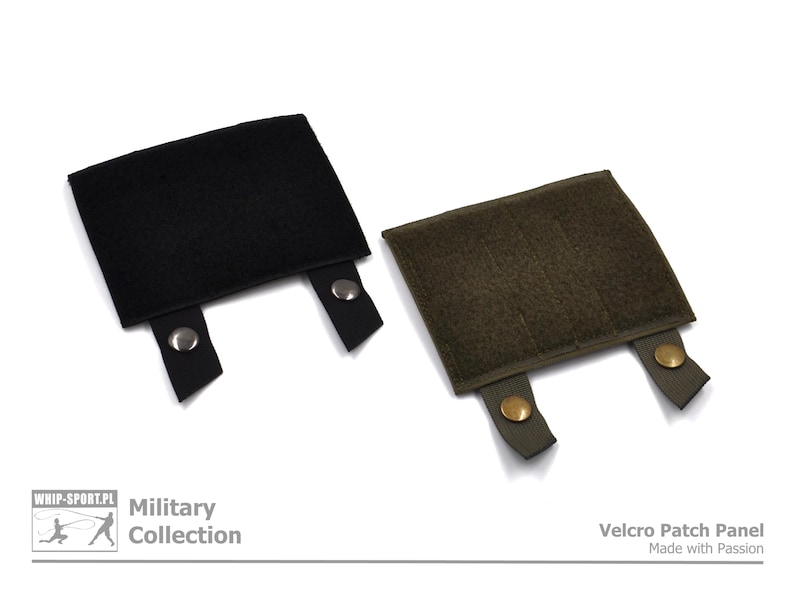 Peut inclure: Deux panneaux de patchs Velcro, un noir et un vert olive, avec des boutons pression m&eacute;talliques sur les sangles. Les panneaux sont con&ccedil;us pour fixer des patchs &agrave; l'&eacute;quipement tactique. "Military Collection" et "Velcro Patch Panel Made with Passion" sont imprim&eacute;s sur le fond blanc.