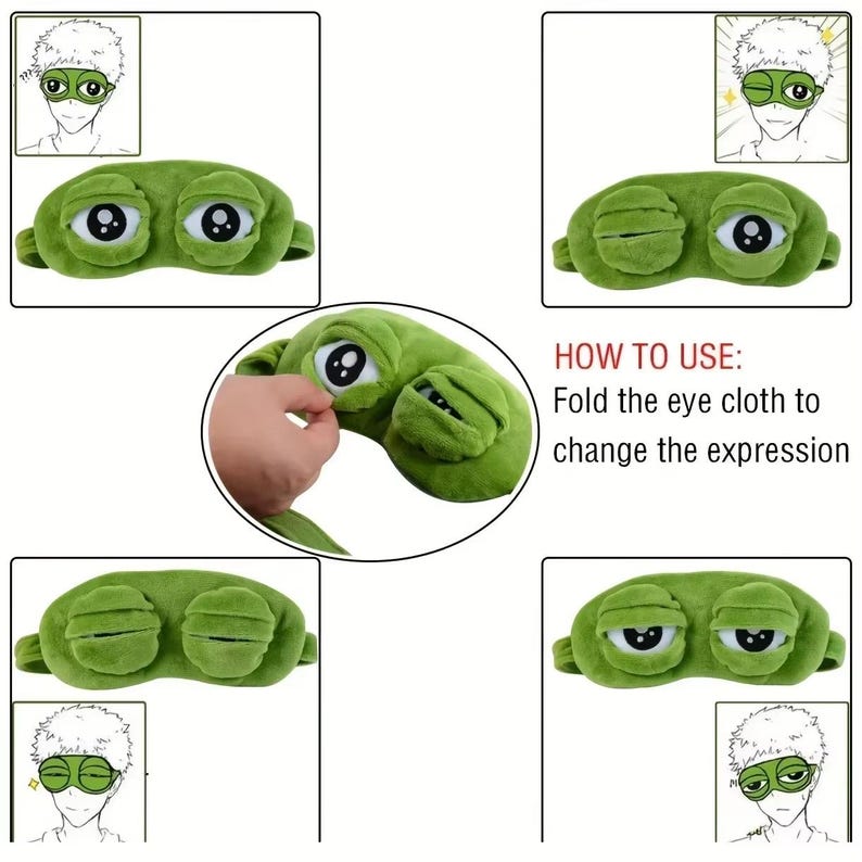 Puede incluir: M&aacute;scara de ojos de felpa verde con forma de rana y ojos grandes y expresivos. La m&aacute;scara tiene una textura suave y est&aacute; dise&ntilde;ada para cubrir los ojos. El texto de la imagen dice "HOW TO USE: Fold the eye cloth to change the expression."