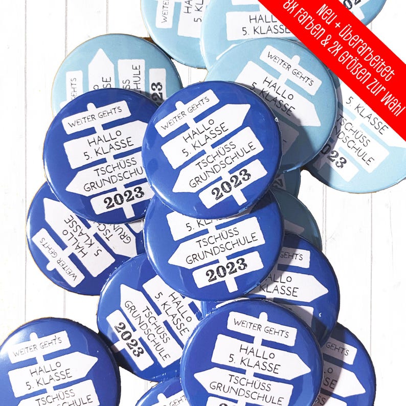 May include: A collection of blue and light blue round buttons with white text and arrows. The text on the buttons reads "Hallo 5. Klasse" and "Tsch&uuml;ss Grundschule" with the year "2023".