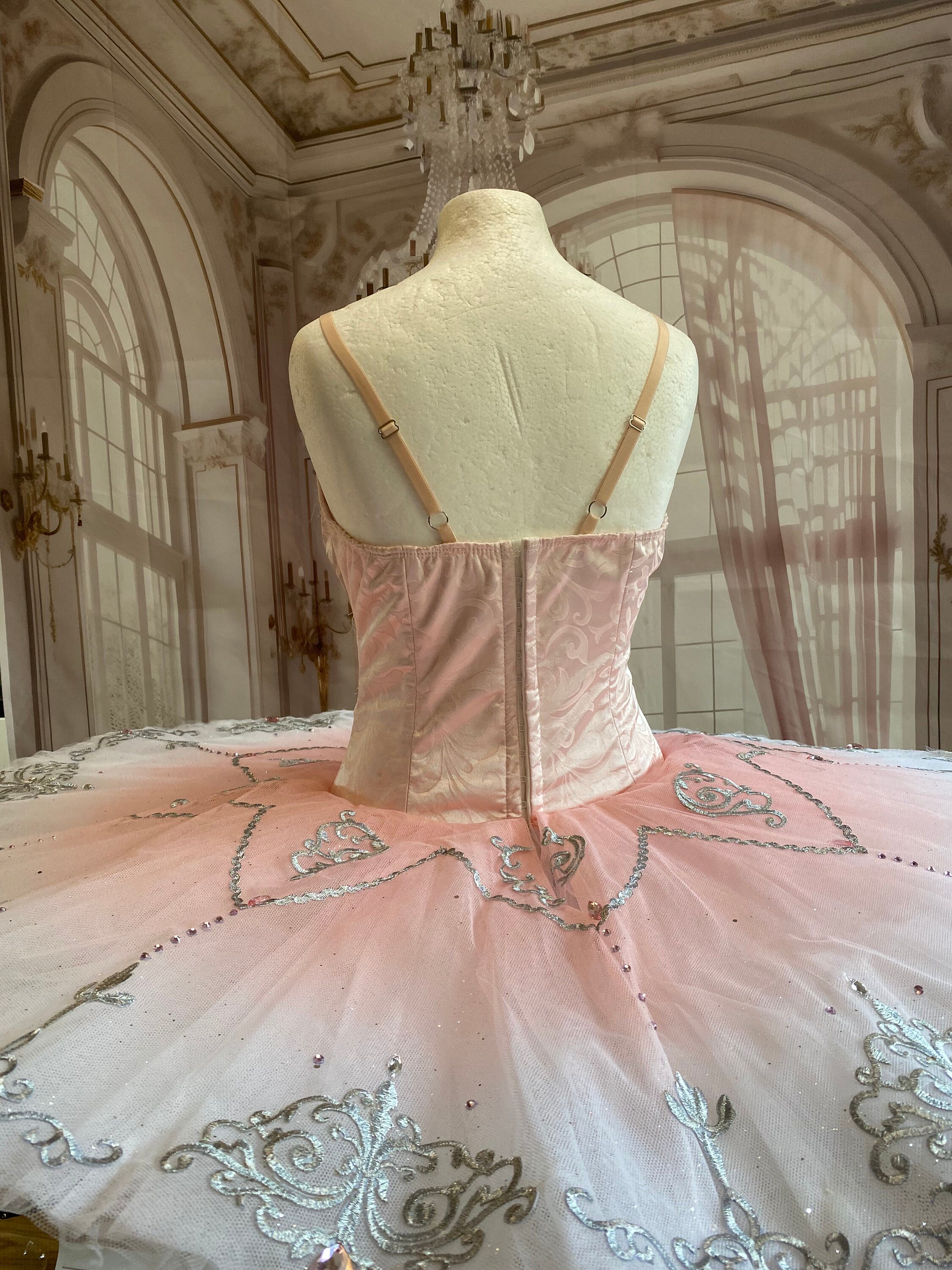 アンティーク雑貨 Gorgeous gradient tutu skirt . il_fullxfull.5930902231_cyys.jpg