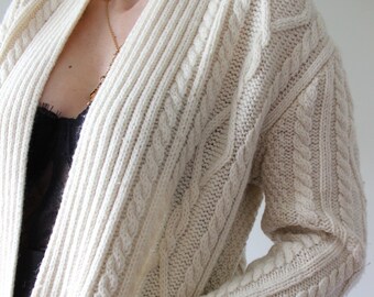 vintage 100 % laine mérinos irlandaise Aran cardigan fabriqué en Irlande, tricot de laine crème, cardigan ouvert, pull Aran, cardigan de pêcheur, tricot celtique