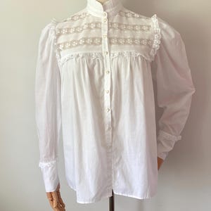 Italian Vintage Edwardian Style Blouse with Lace Made in Italy, White Romantic Victorian Revival Blouse for Women, Collared High Neck Shirt
