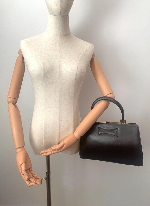 1950s Vintage Chocolate Brown Leather Handbag 50s Elegant Midcentury Rigid Handle Bag Jackie O Jackie Kennedy Style Bag Retro Handbag Etsy