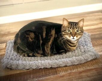 Cat Magnet Bed - luxury cat blanket, great for carriers and beds or if you do not want your cat stealing your blankets all the time