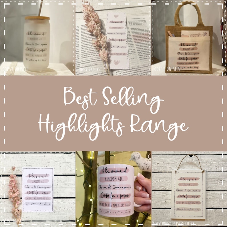 Pode incluir: Uma cole&ccedil;&atilde;o de itens mais vendidos com a frase "Blessed Kingdom Girl" em letras cor-de-rosa em uma variedade de produtos, incluindo um frasco de vidro, uma bolsa de compras, um marcador de p&aacute;gina, uma caneca e uma placa de madeira. Os produtos s&atilde;o exibidos em um fundo branco.